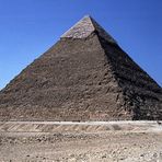 Imposante Bauwerke: Nicht die Cheops- sondern die Chefren-Pyramide von Gizeh (Ägypten)