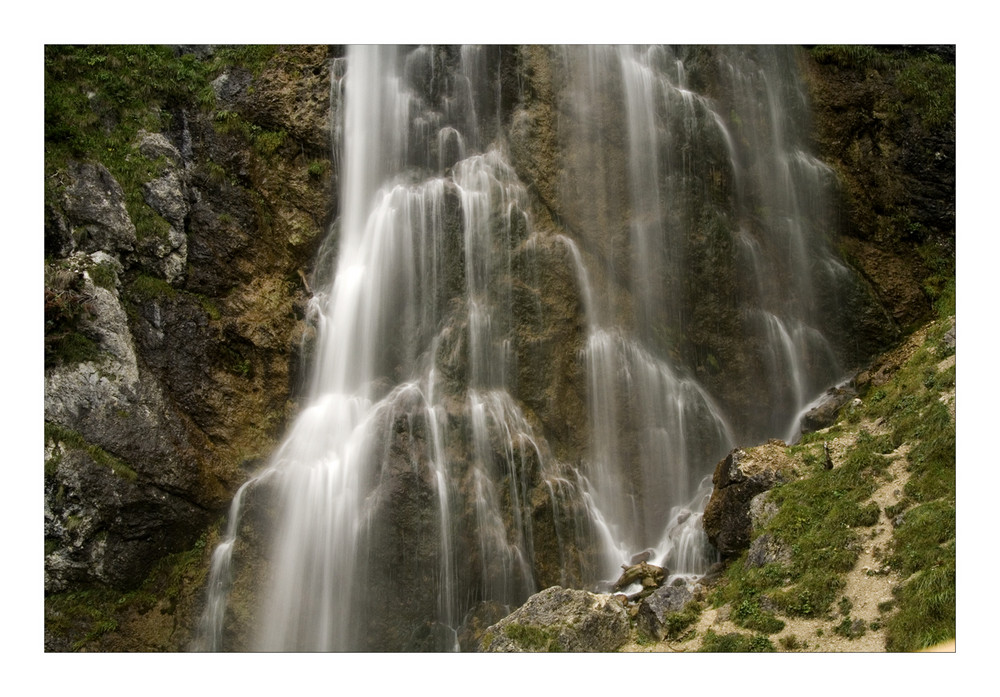 Imposanter Wasserfall von Maurach am Weg auf die Dalfaz Alm