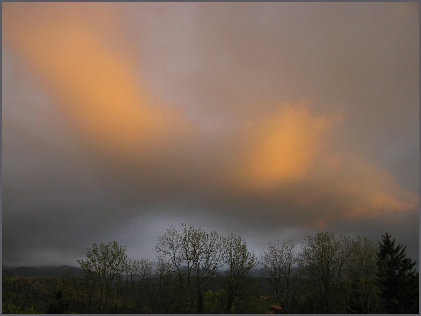 imposantes Wolkenteufelchen