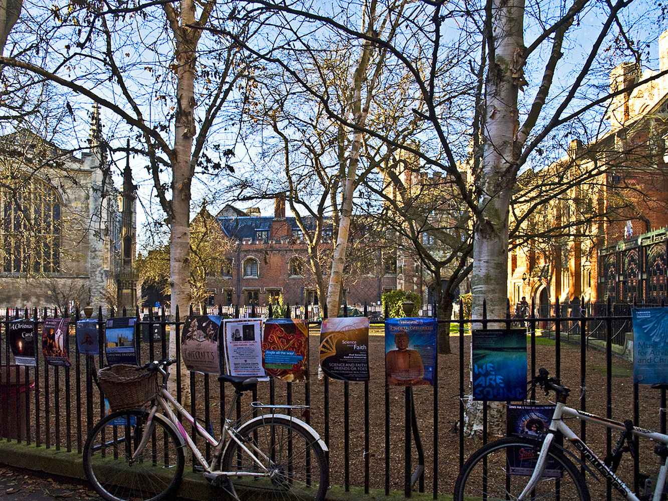 Impression de Cambridge  --  All Saints Garden  --  Eindruck von Cambridge