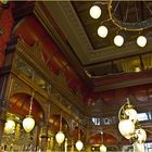  Impression de pub : plafond et miroirs  --  Stephen’s Tavern, London