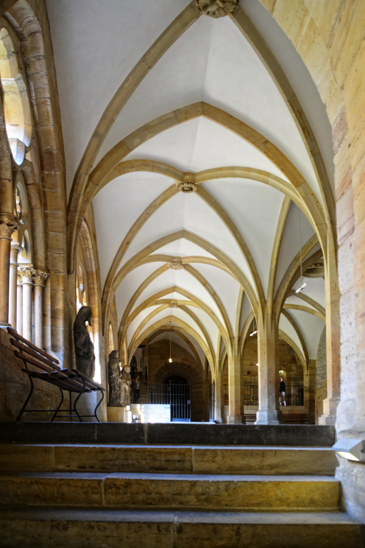 Impression vom Kreuzgang im Priesterseminar des Erfurter Domes - Bild II