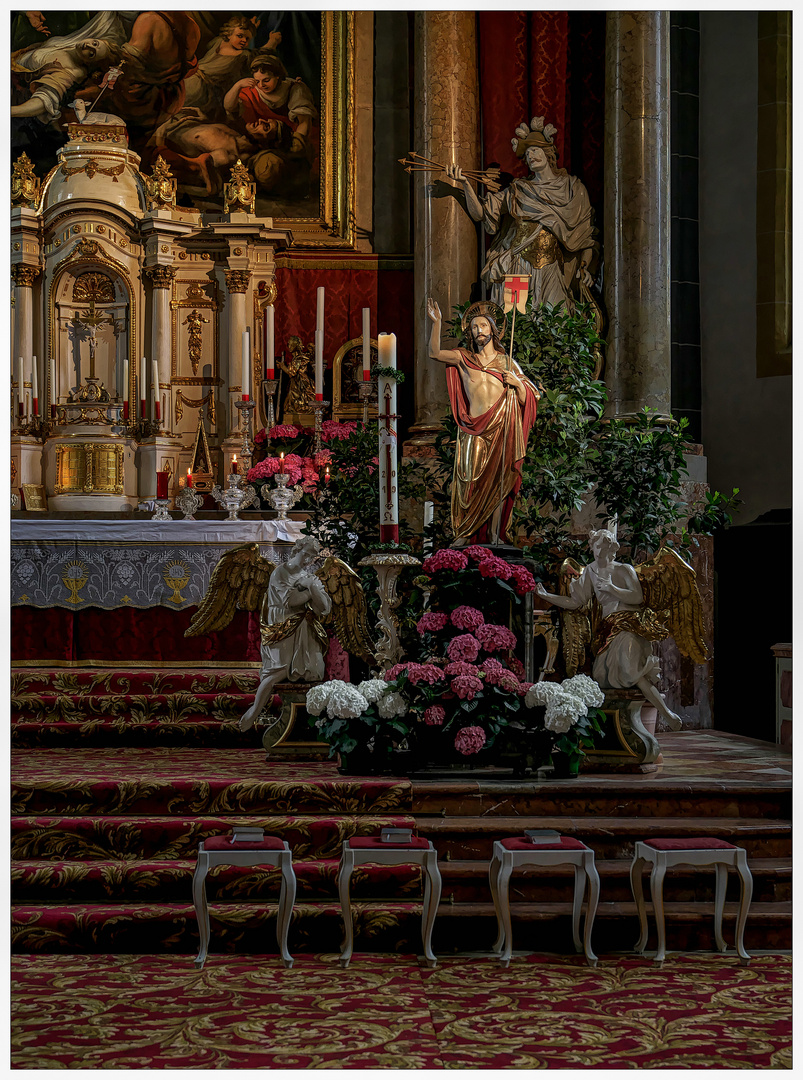 *** Impressionen aus der Stiftspfarrkirche St. Philippus und Jakobus in  Altötting ***