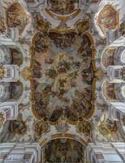 ** Impressionen aus der Wallfahrtskirche Zur Schmerzhaften Muttergottes und St. Ulrichin - Legau **