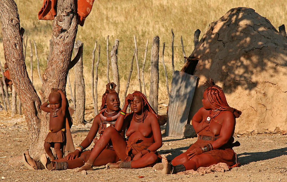 Impressionen aus einem Himba-Dorf (4)