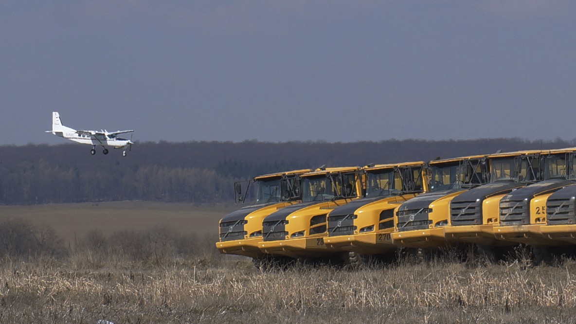 Impressionen vom neuen Flughafen Kassel - Calden 6 Foto & Bild ...