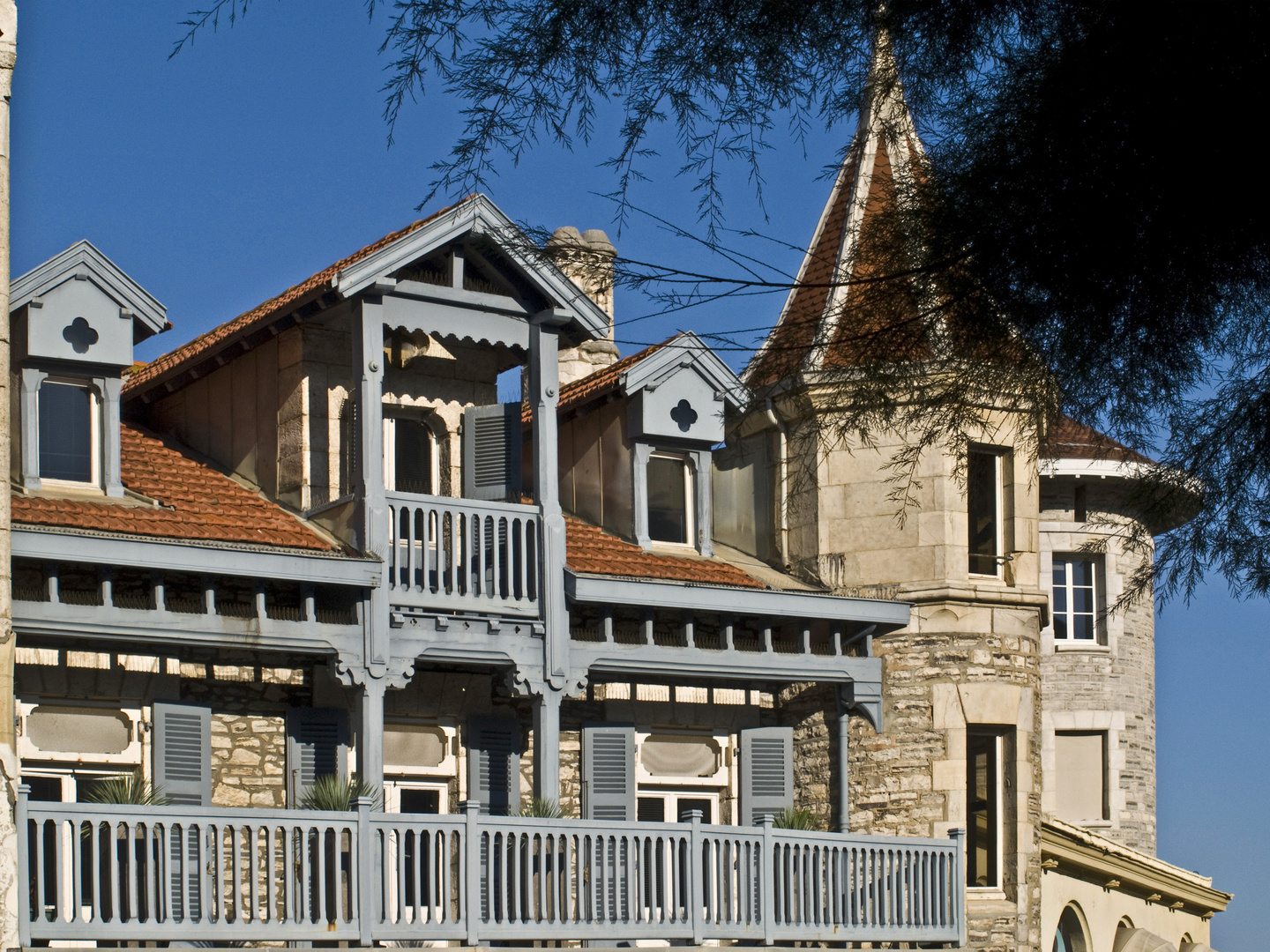 Impressions de Biarritz 13 -- Une maison de l’Avenue Edouard VII, près de la Mairie