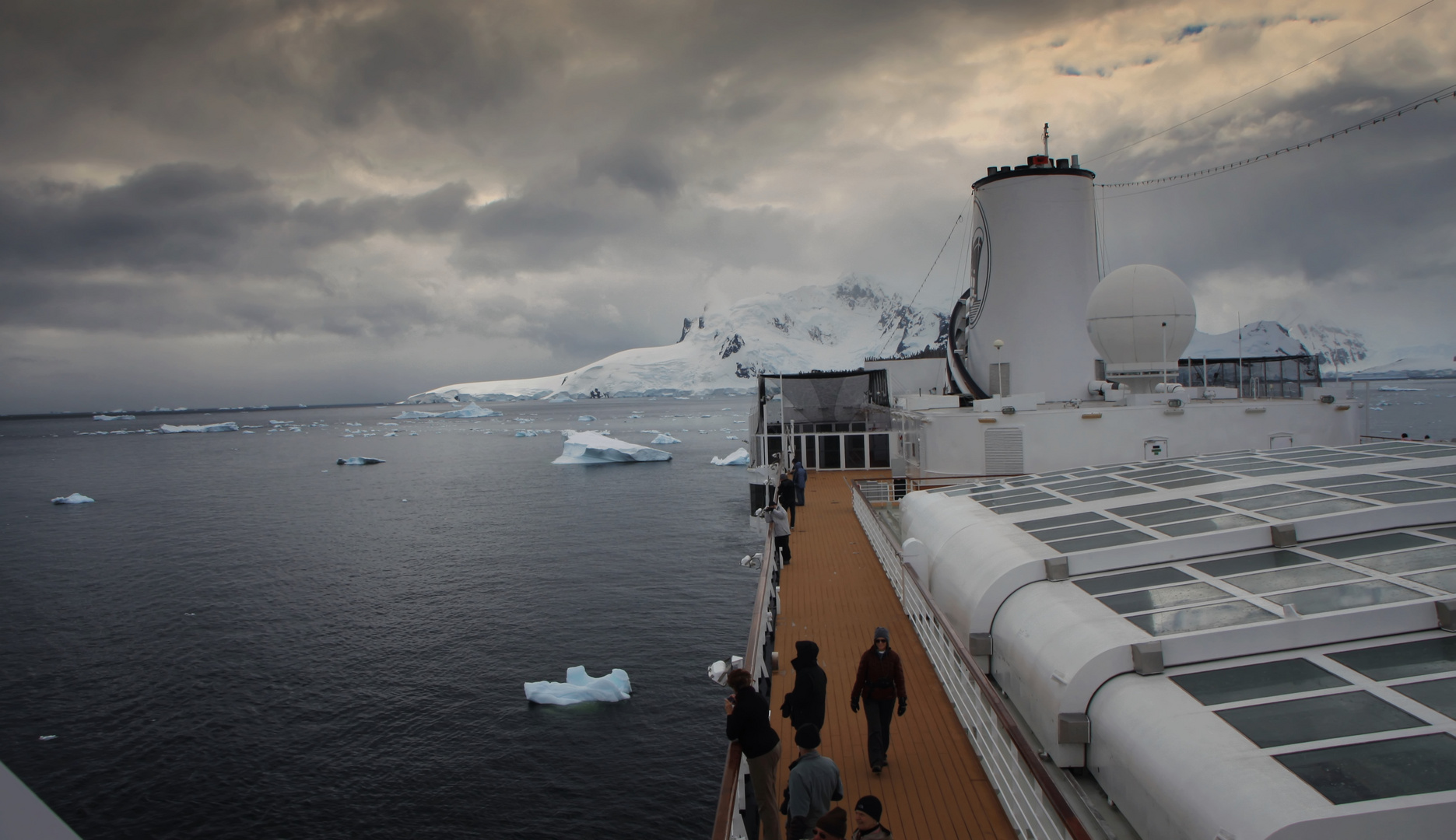 Impressions of Antarktica - Ice of Chruises - Motiv vom Weltenbummler