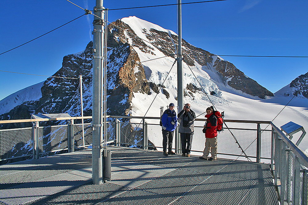 In 3570 m vor der Kulisse des Mönches