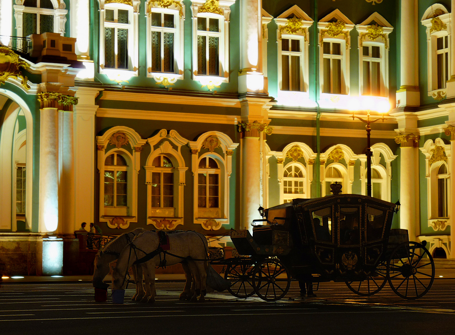 In attesa di Cenerentola, Piazza Dvrstovaya