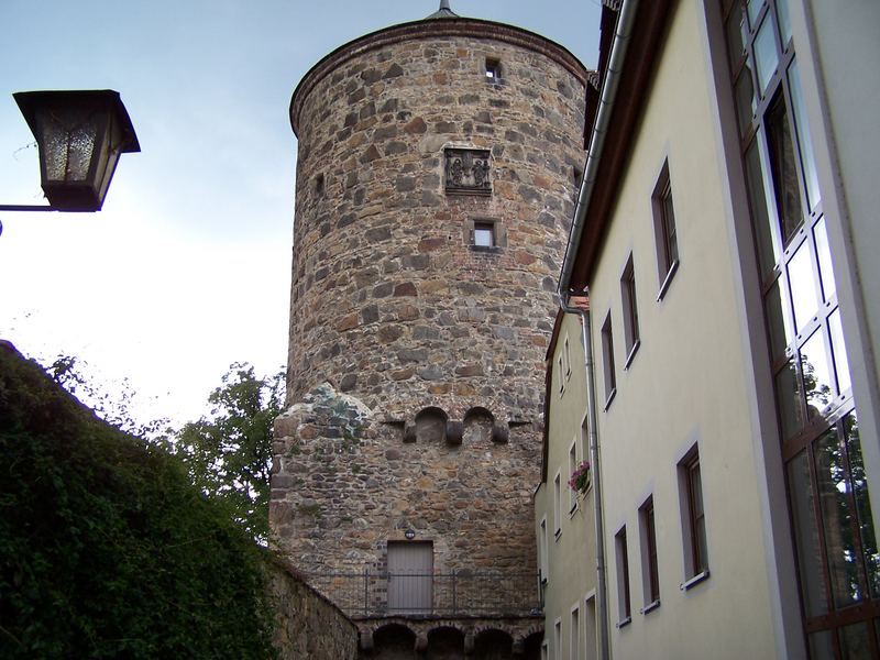 In Bautzen (Altstadt mit Neubau)