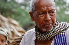 in bewegung, am landmarkt, burma 2011