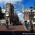 In bici tra i canali di Amsterdam!