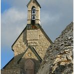 In ca. 1750 m trotzt die Kirche Wind und Wetter