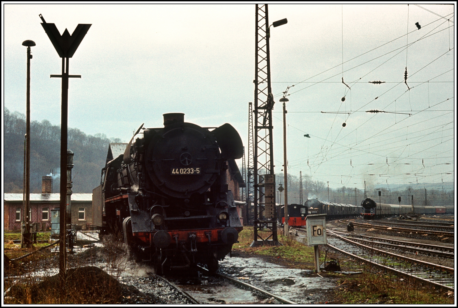 In Camburg vor der Drehscheibe im Jahre 1980