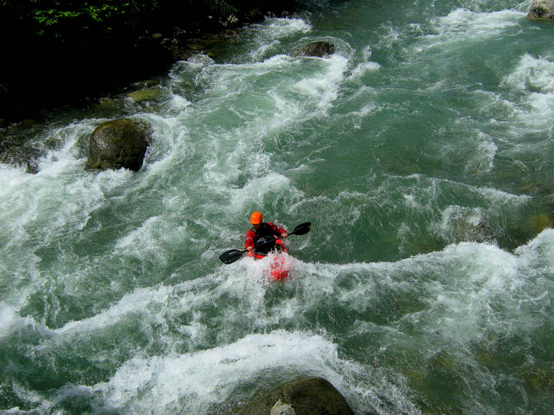 In canoa giù dal Noce