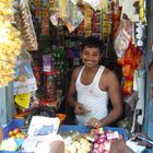 In Chennai - Indien - Verkäufer im Kiosk
