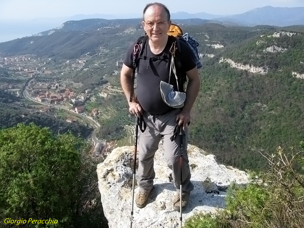 In cima a Rocca Corno 315 Mt