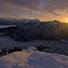 In den   Ammergauer Alpen Blick zur Zugspitze 