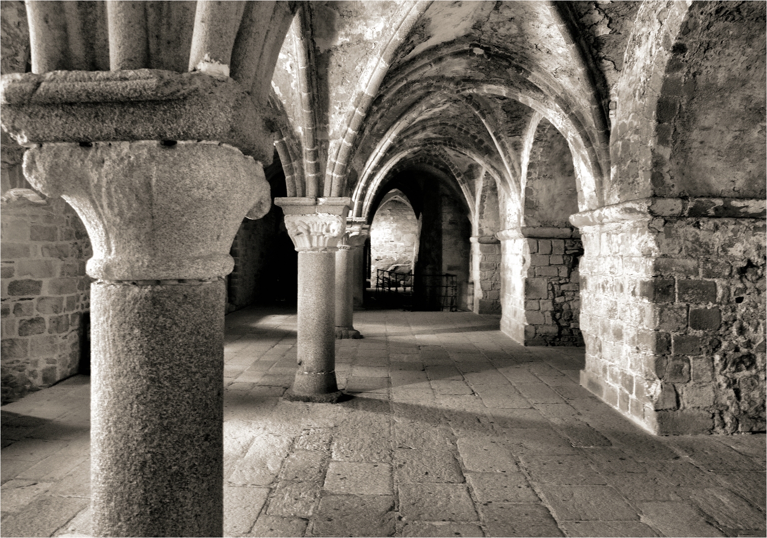 IN DEN KERKERN DES MONT-SAINT-MICHEL