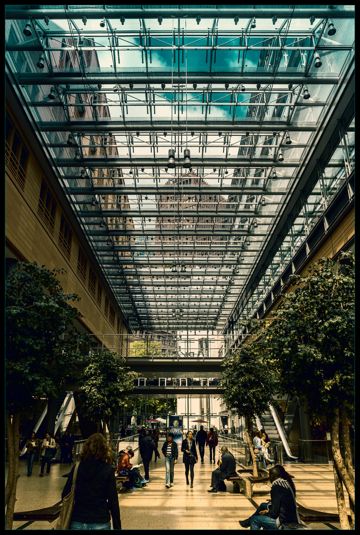 In den Potsdamer Platz Arkaden