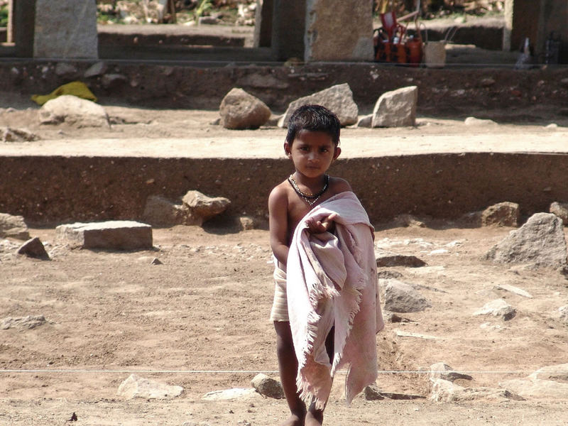 In den Ruinen von Hampi 01