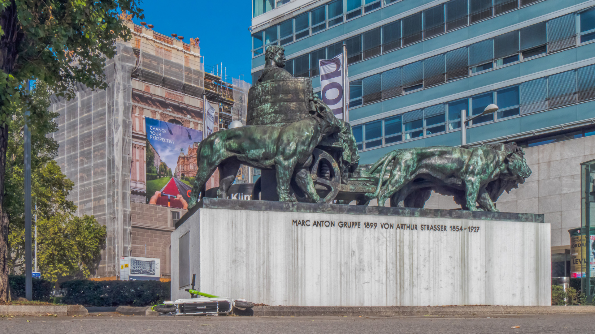 In den Straßen von Wien (350)