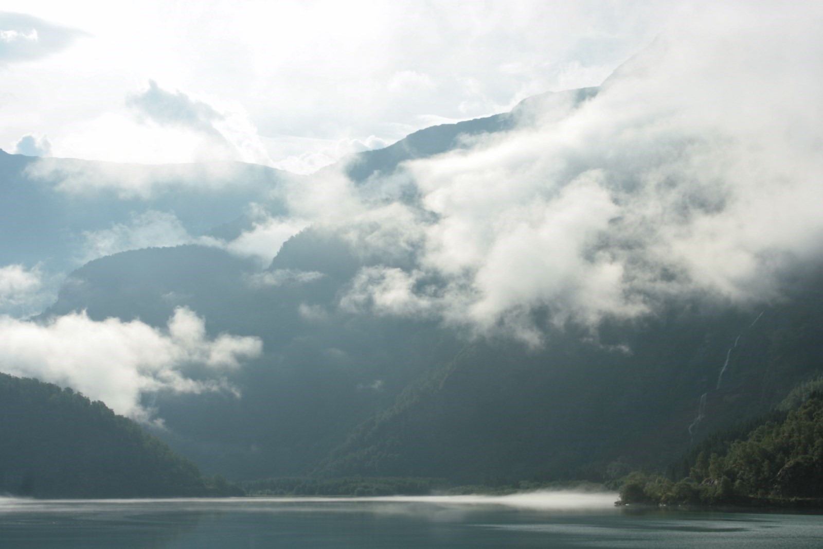 In den Wolken Eidsvatnet, Skjolden, Norwegen