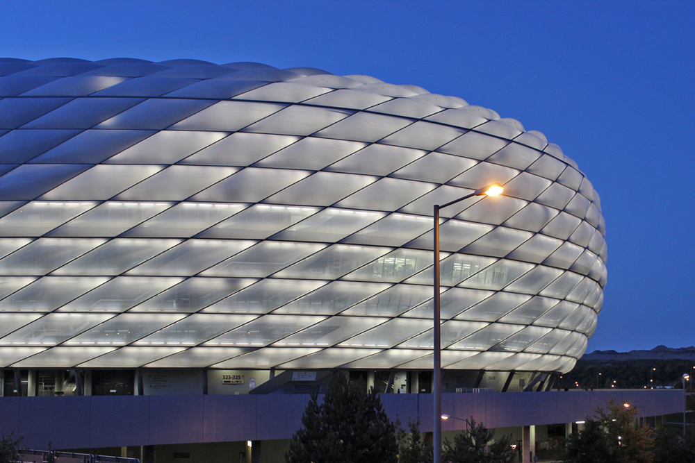 In der Allianz Arena gehen die Lichter an