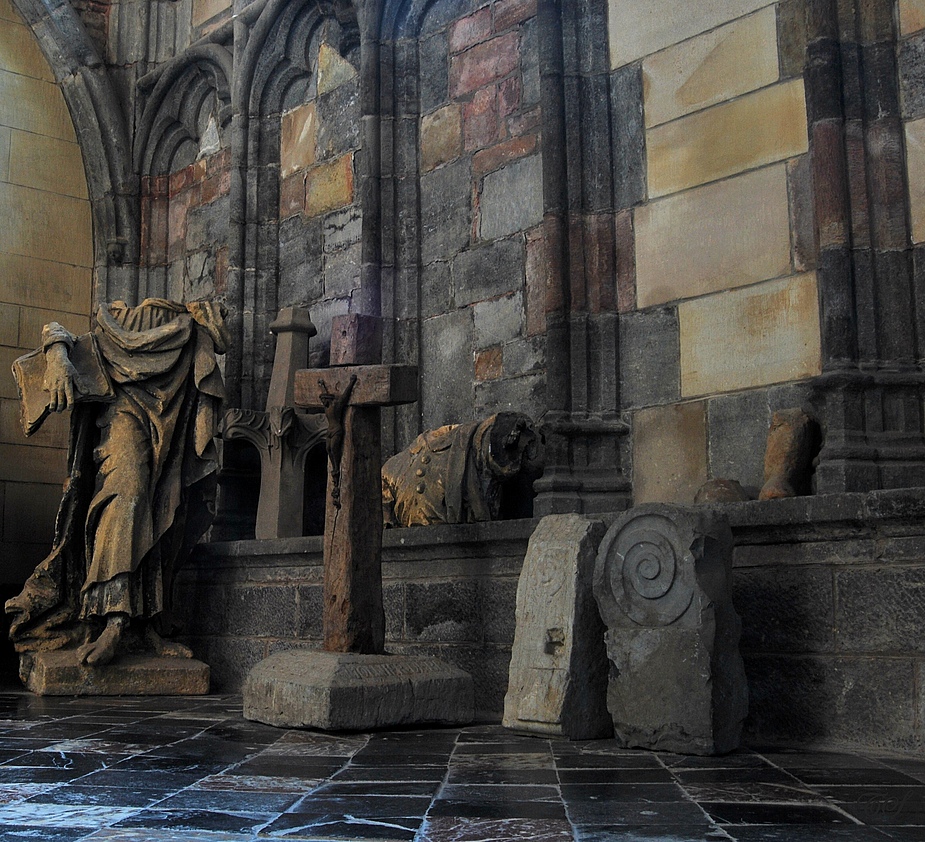 In der Basilika von St. Hubert / Belgien II