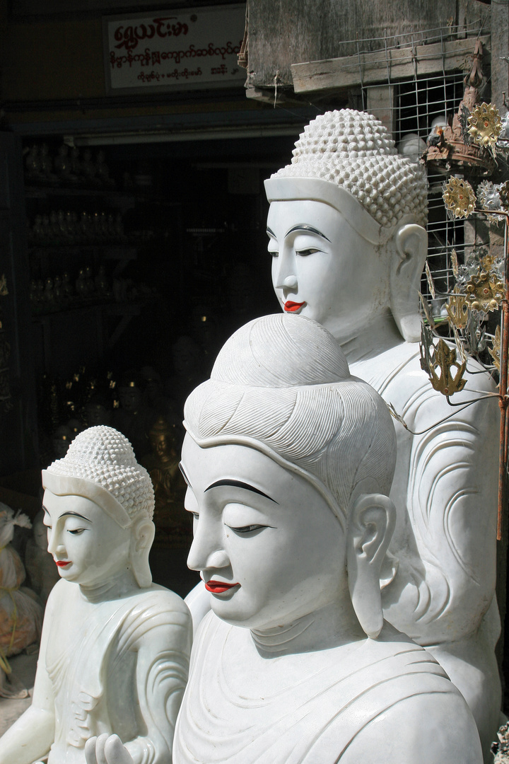 In der Buddha-Fabrik