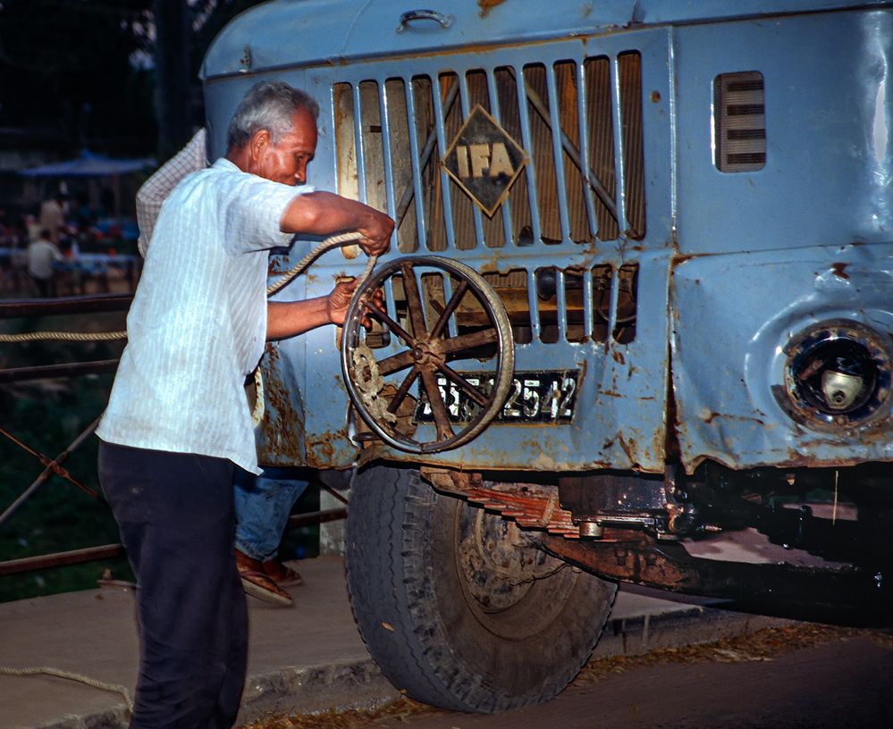 In der Busstation in Siem Reap #1