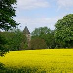 In der Dorfmitte in Niederense