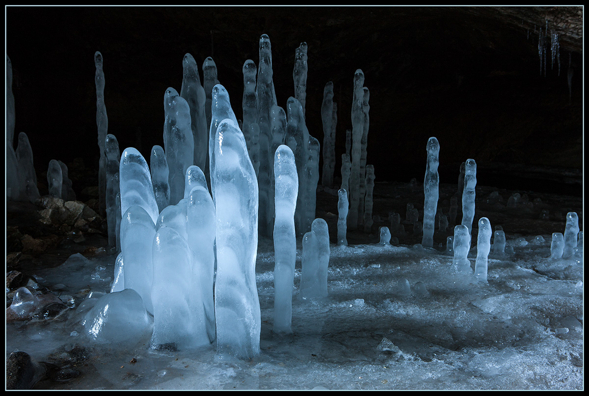 In der Eishöhle