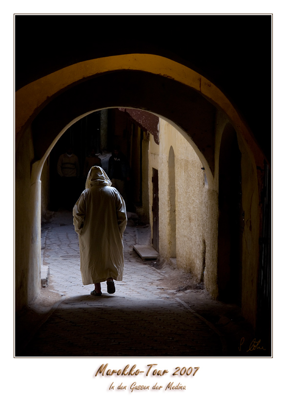In der engen Altstadt von Fez