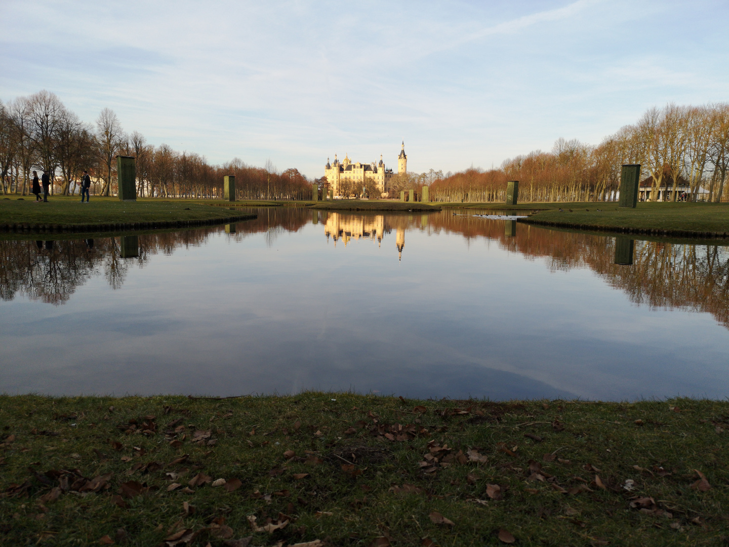 In der Ferne ein Schloß