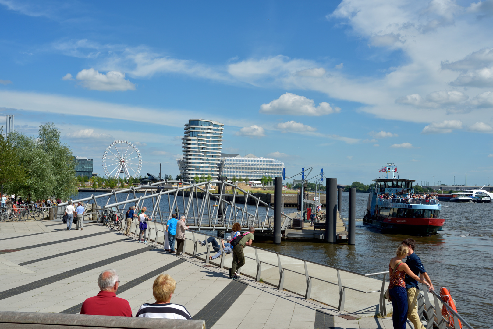 in der Hafencity Hamburg  Foto Bild deutschland 