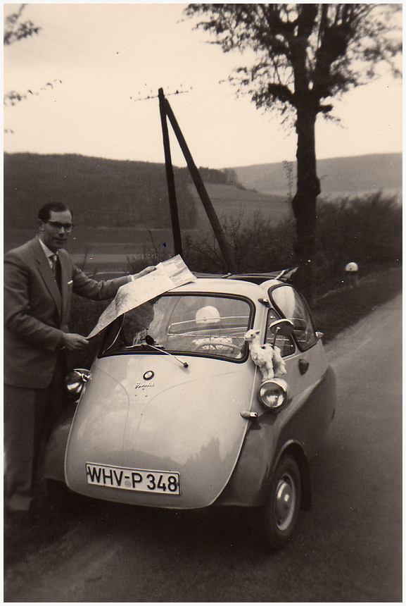 In der Isetta auf Hochzeitsreise