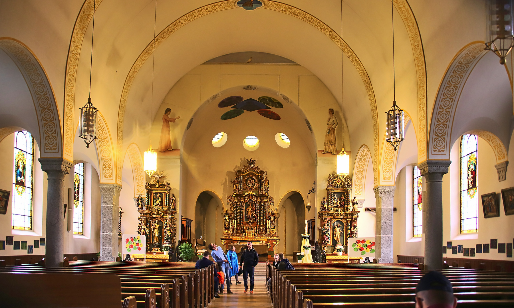 In der kath  Pfarrkirche St.Mauritius in Zermatt