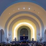 In der Kölner Synagoge