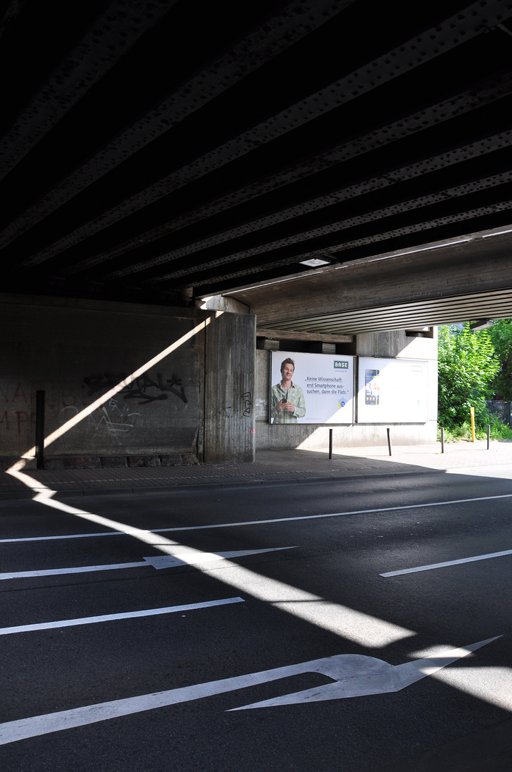 In der letzten, der hintersten Ecke der Stadt ereilte mich das Licht wie ein kleines Wunder