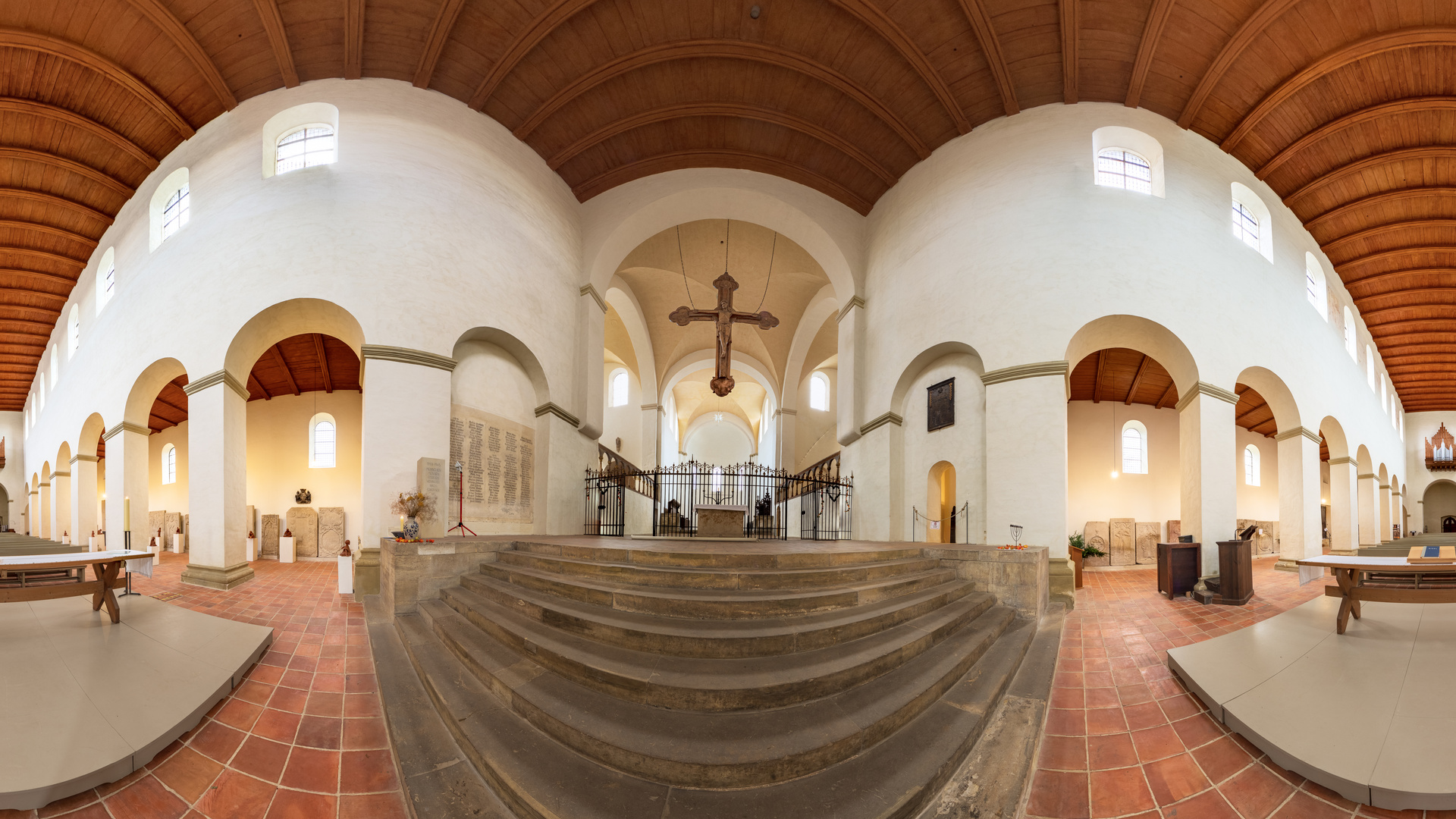 In der Liebfrauenkirche Halberstadt (1)