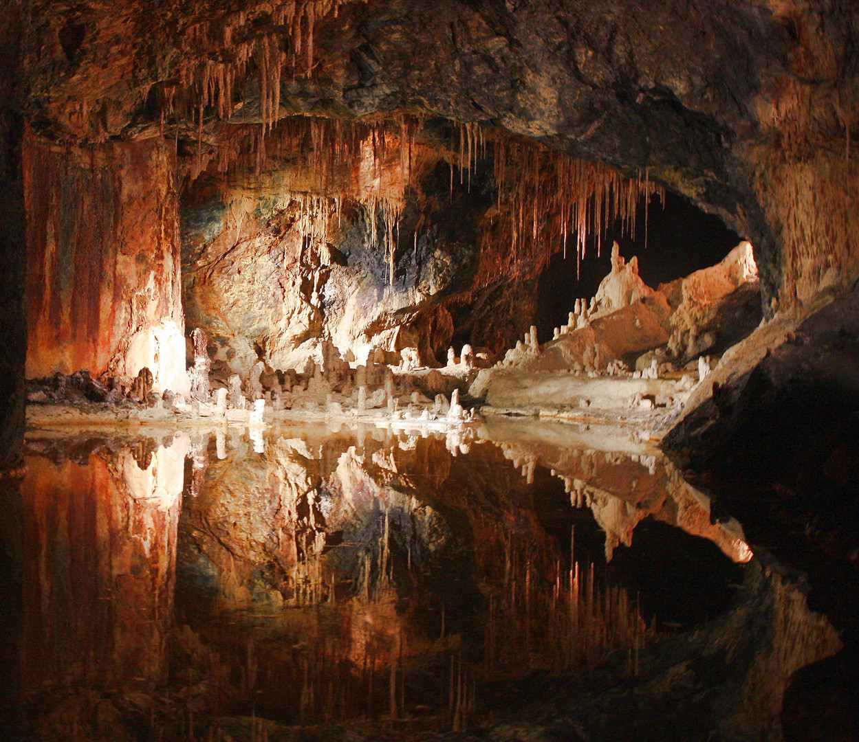 in der Märchengrotte der Saalfelder Feengrotten