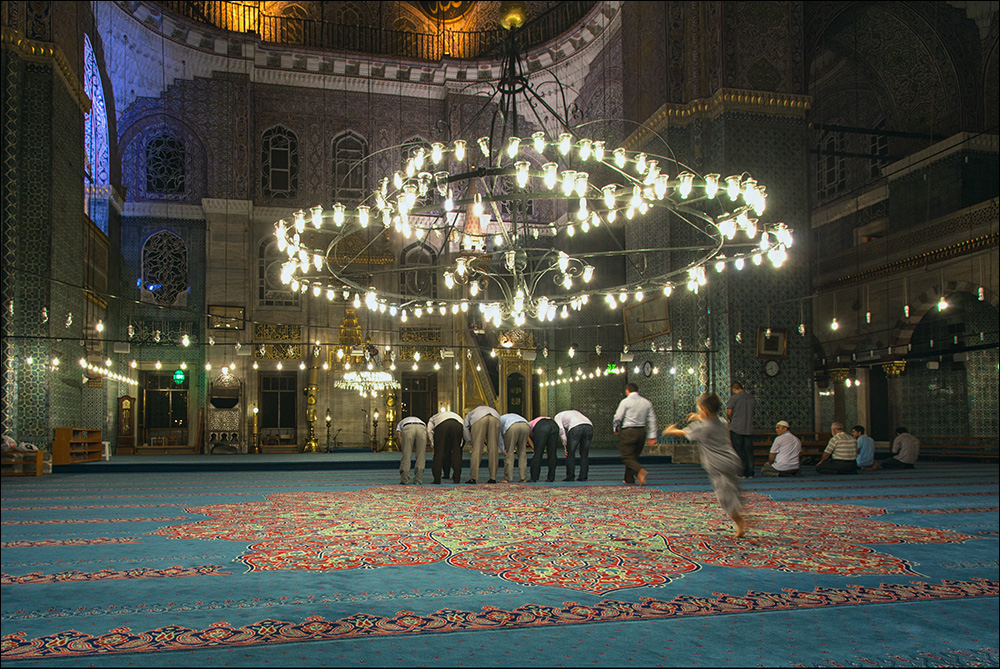 in der Moschee