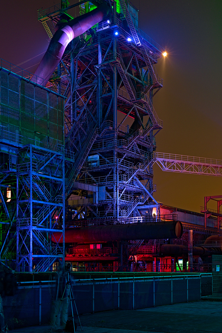 in der Nacht LaPaDu Landschaftspark Duisburg-Nord