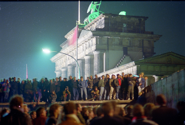 In der Nacht zum 10.Nov.1989   II