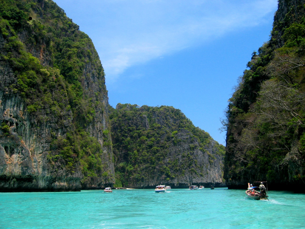 In der Nähe der Maya Bay...