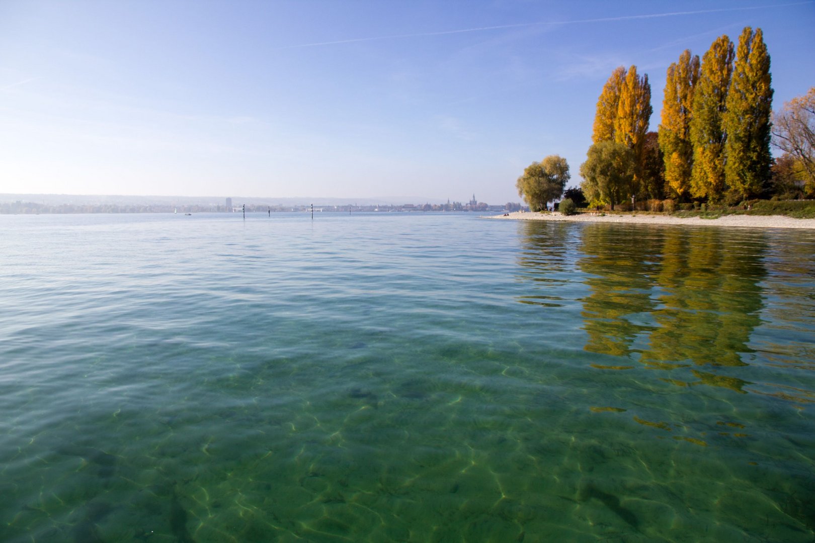 In der Natur - Am See II