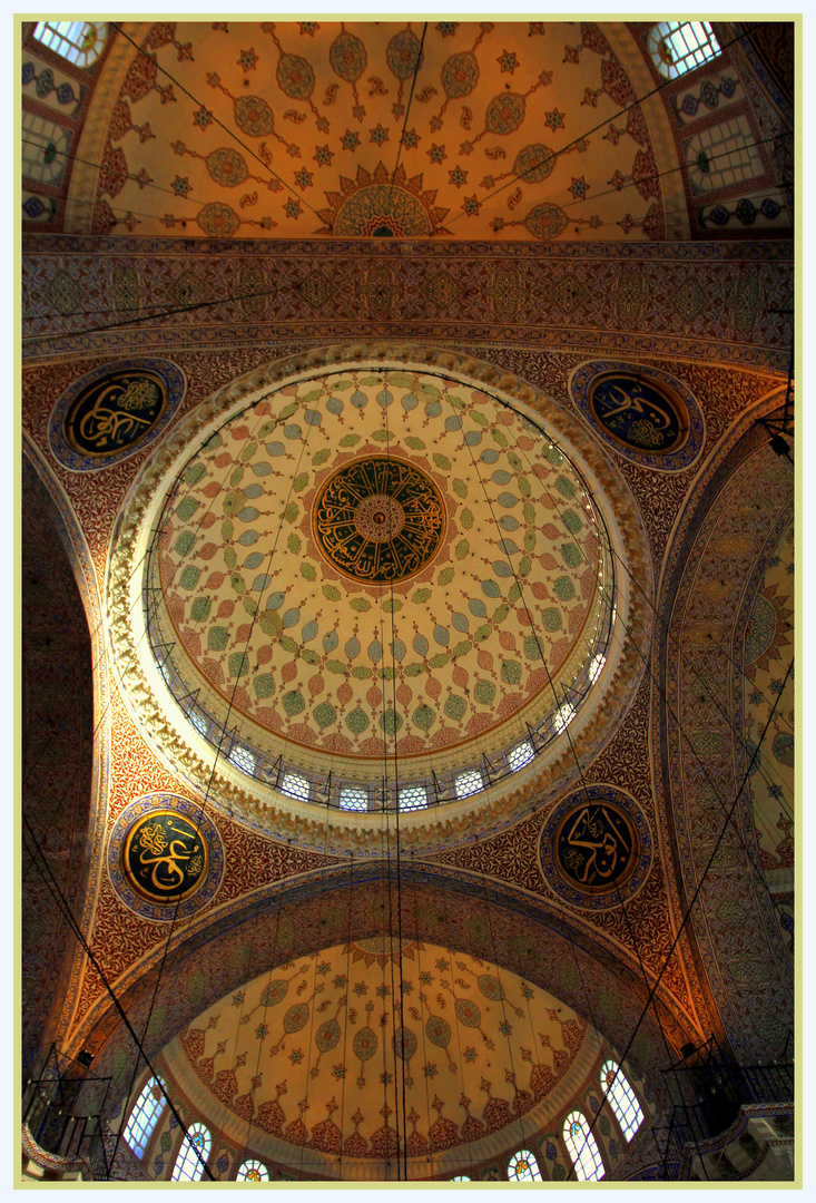 In der Neuen Moschee Yeni Cami