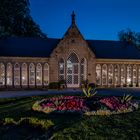 In der Orangerie brannte noch Licht